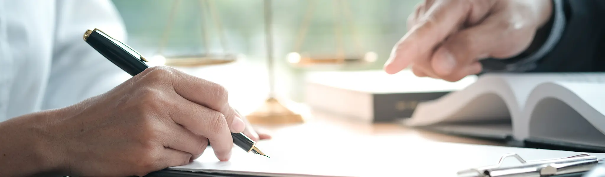 Coverql Mediation Adobestock 246973839