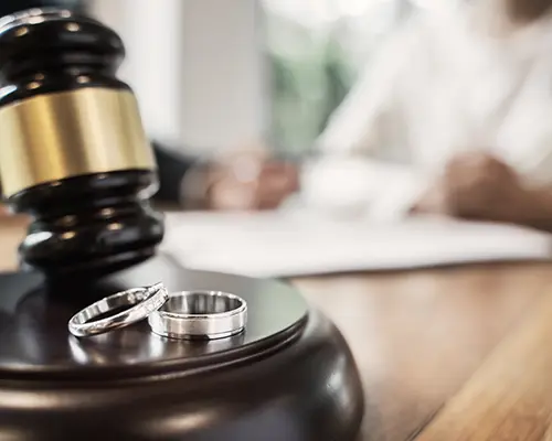 Ql Prenuptail Agree Adobestock 287587368